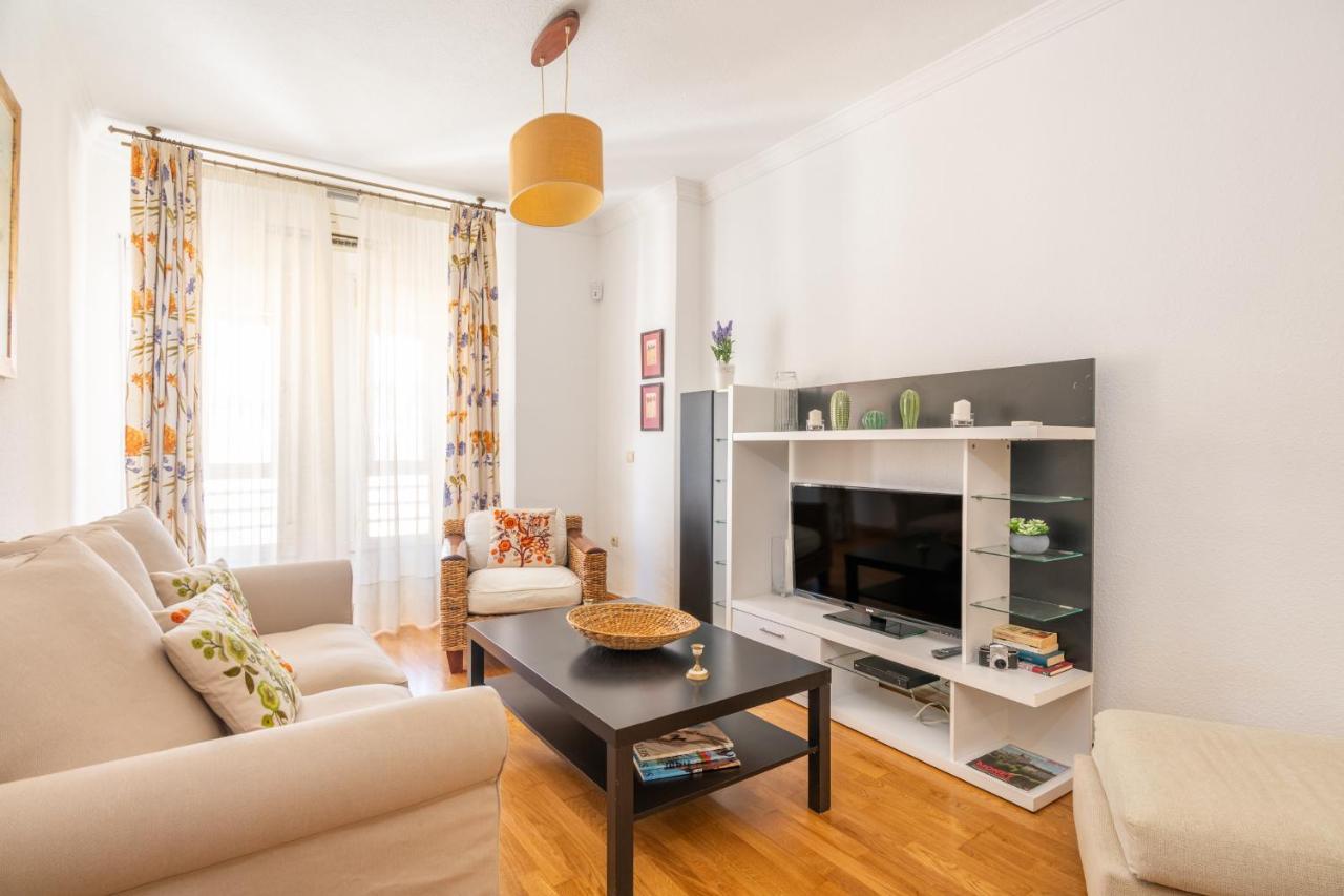 Amplio Apartamento Universidad By Renthas Málaga Extérieur photo